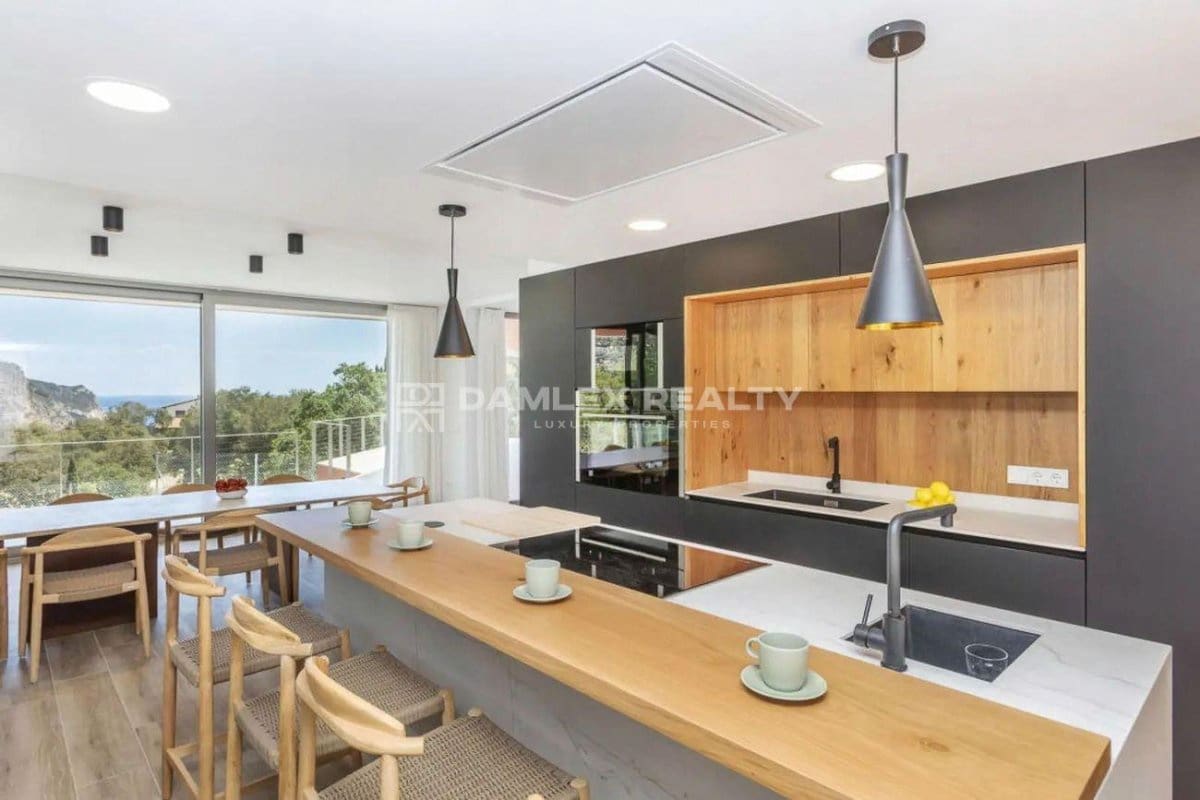 7 slaapkamer Villa te koop in Begur met zwembad garage - € 2.350.000 (Ref: 8370824)