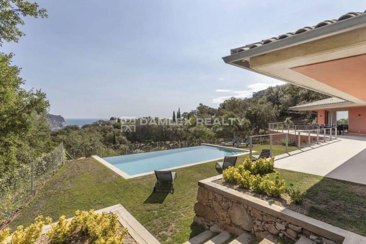 7 slaapkamer Villa te koop in Begur met zwembad garage - € 2.350.000 (Ref: 8370824)