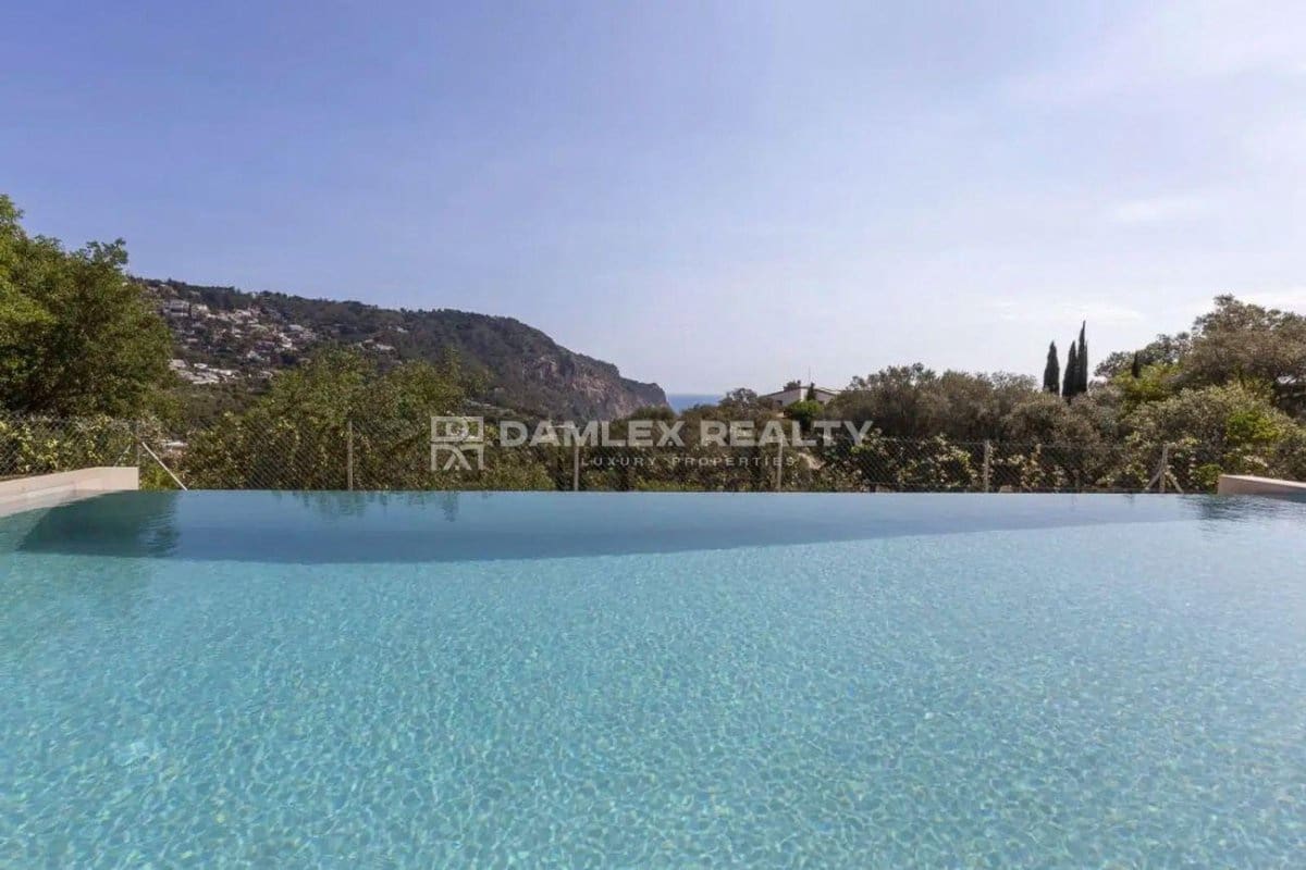 7 slaapkamer Villa te koop in Begur met zwembad garage - € 2.350.000 (Ref: 8370824)