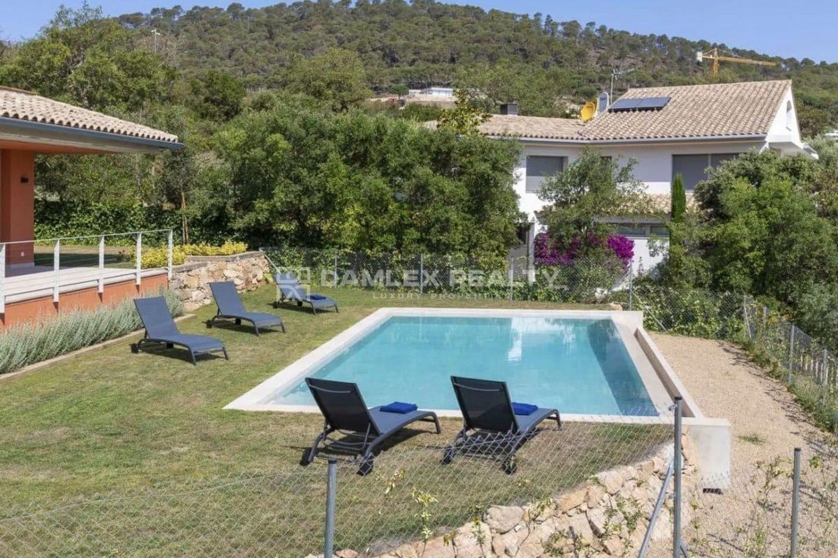 7 slaapkamer Villa te koop in Begur met zwembad garage - € 2.350.000 (Ref: 8370824)