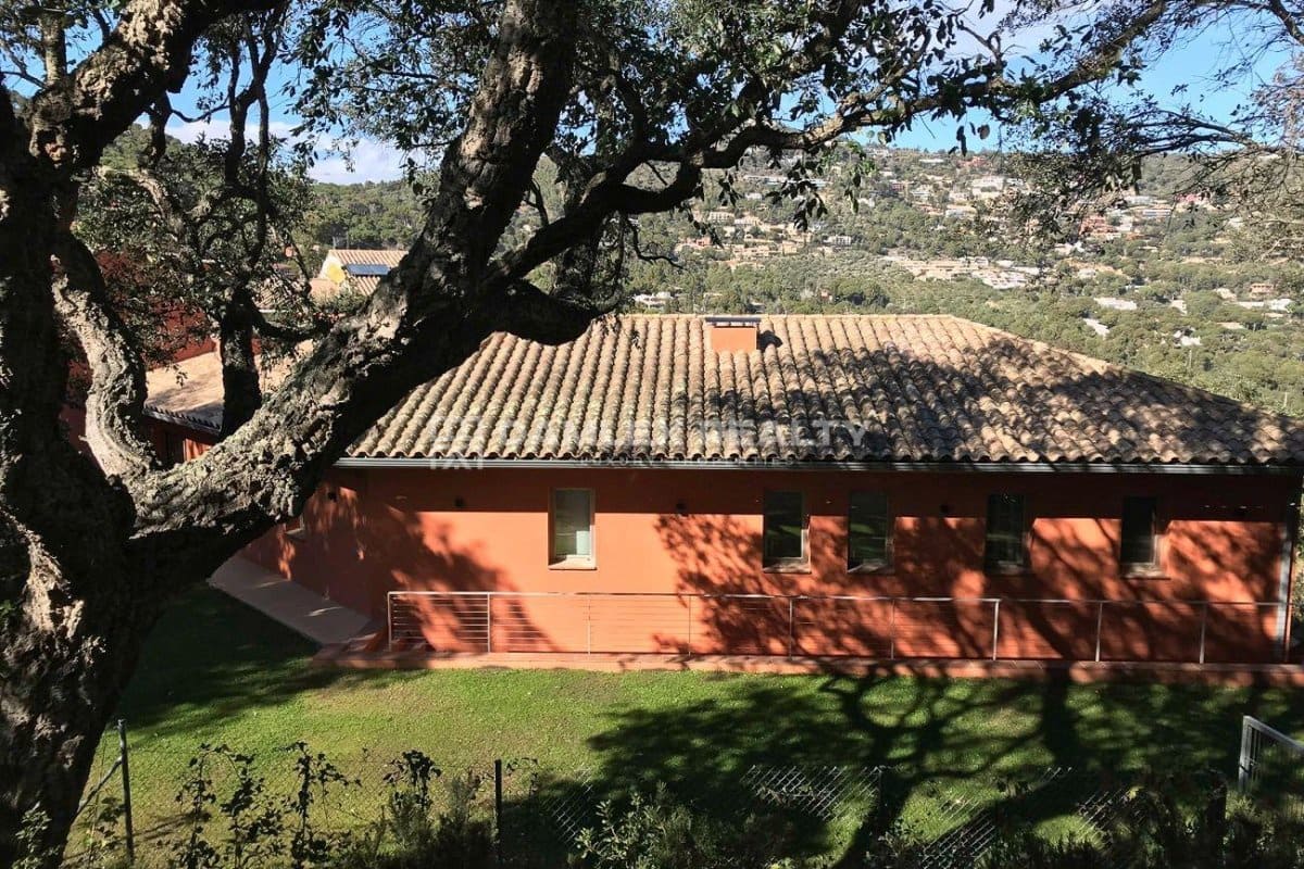 7 slaapkamer Villa te koop in Begur met zwembad garage - € 2.350.000 (Ref: 8370824)