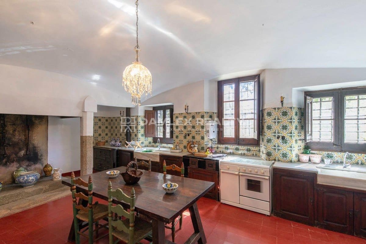 17 slaapkamer Villa te koop in Santa Cristina d'Aro met zwembad - € 4.700.000 (Ref: 8374046)