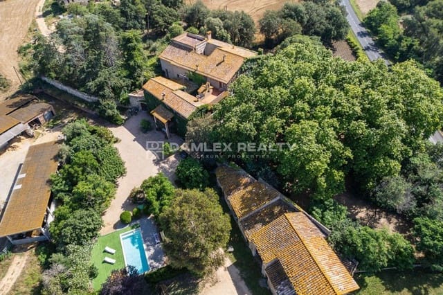 17 chambre Villa/Maison à vendre à Santa Cristina d'Aro avec piscine - 4 700 000 € (Ref: 8374046)