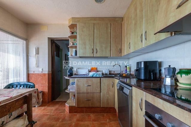 5 camera da letto Villa in vendita in Lloret de Mar con garage - 1.500.000 € (Rif: 8398984)