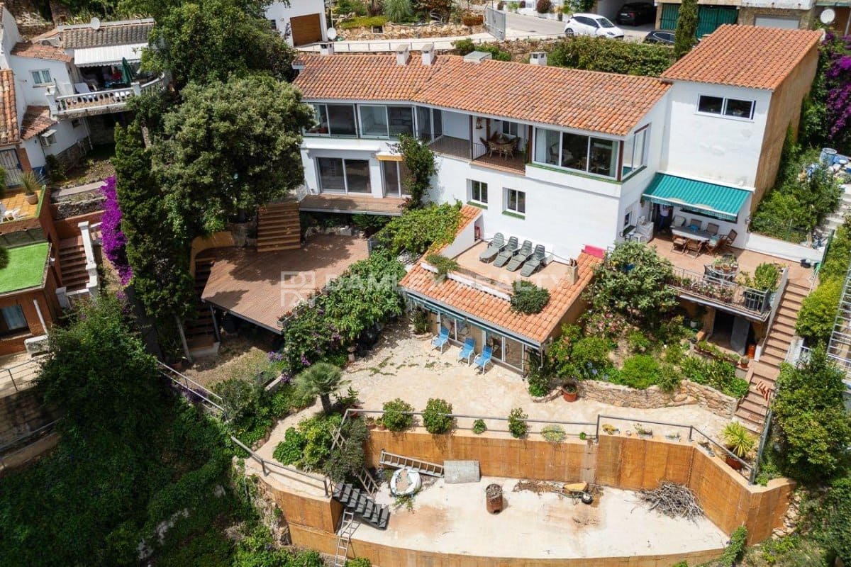 5 camera da letto Villa in vendita in Lloret de Mar con garage - 1.500.000 € (Rif: 8398984)