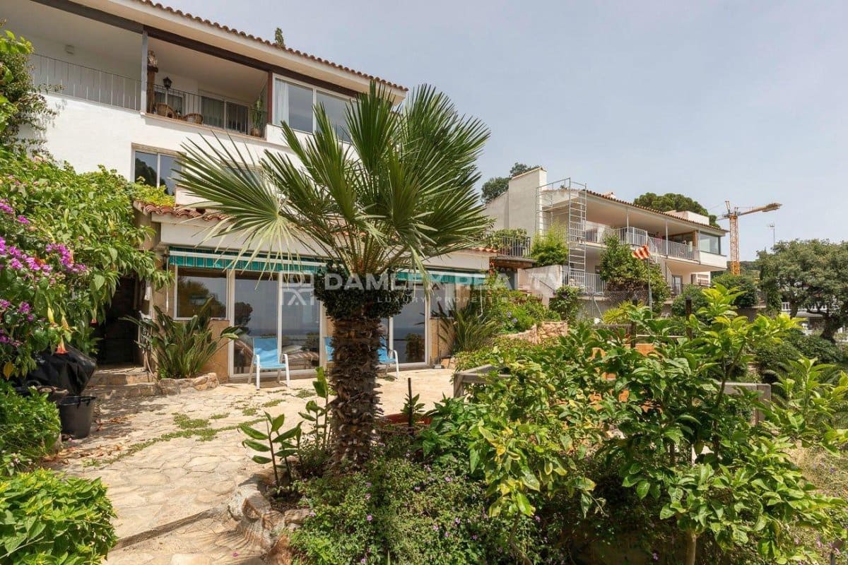 5 camera da letto Villa in vendita in Lloret de Mar con garage - 1.500.000 € (Rif: 8398984)