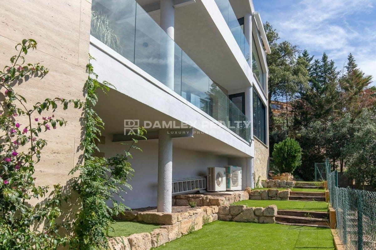 4 sovrum Villa till salu i Platja d'Aro med pool - 1 590 000 € (Ref: 8401877)