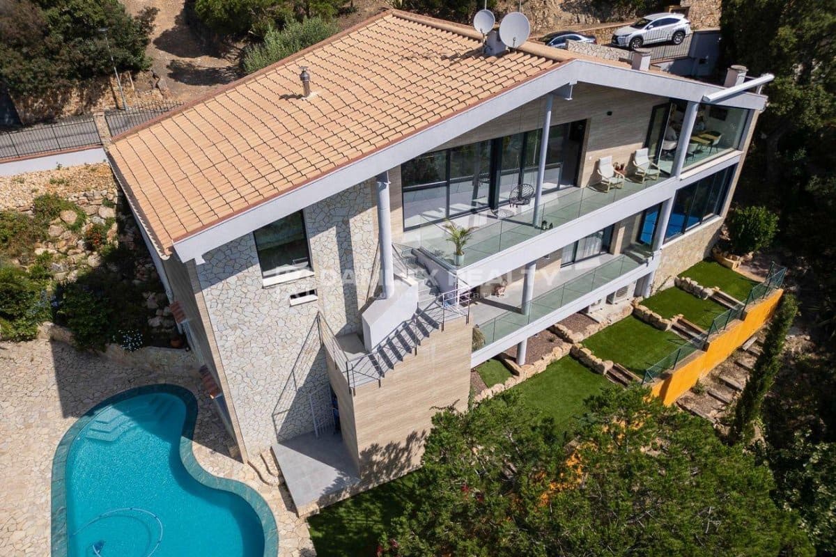 4 sovrum Villa till salu i Platja d'Aro med pool - 1 590 000 € (Ref: 8401877)