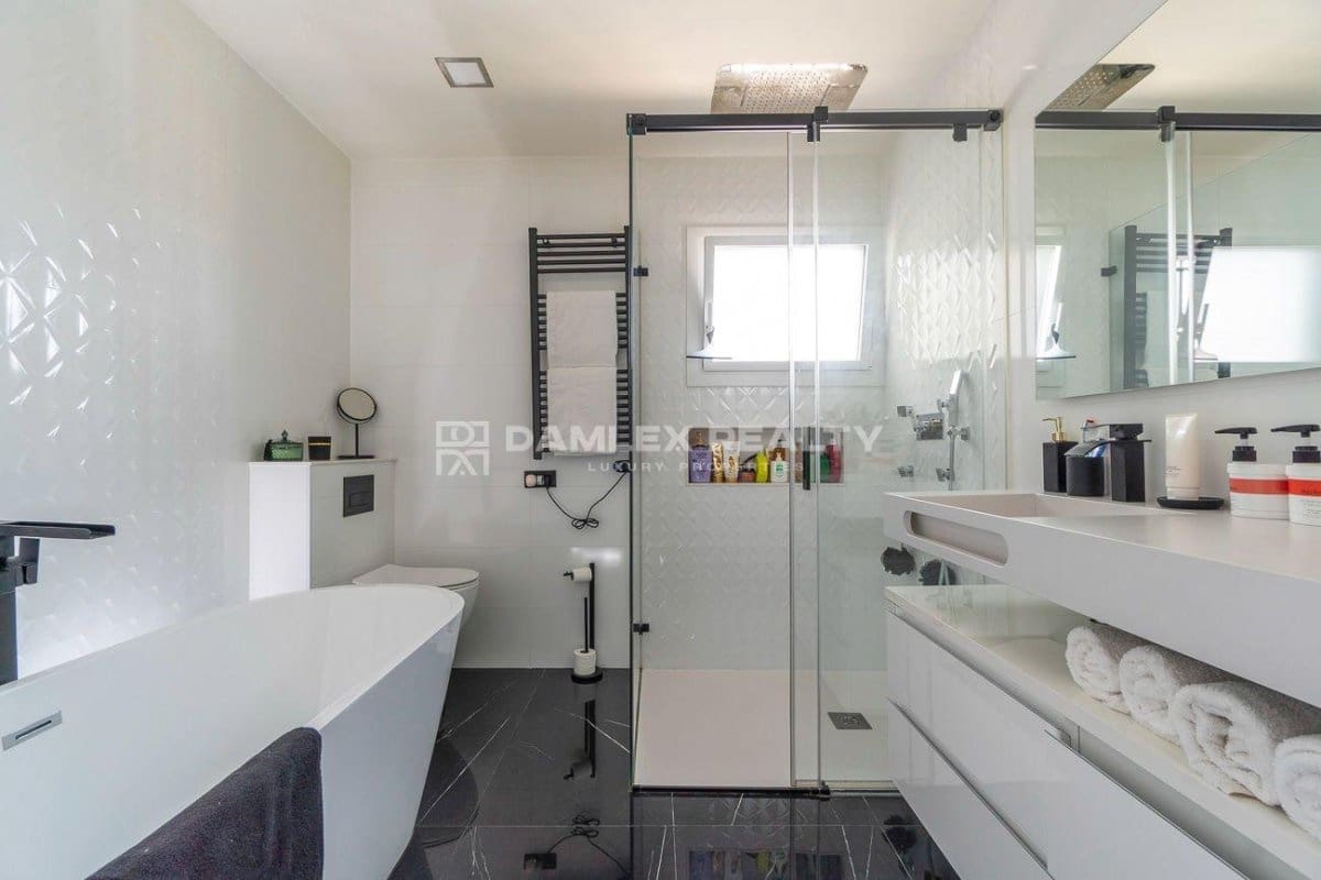 5 chambre Villa/Maison à vendre à Platja d'Aro avec piscine - 1 000 000 € (Ref: 8412910)