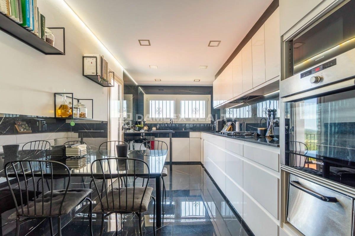 5 chambre Villa/Maison à vendre à Platja d'Aro avec piscine - 1 000 000 € (Ref: 8412910)