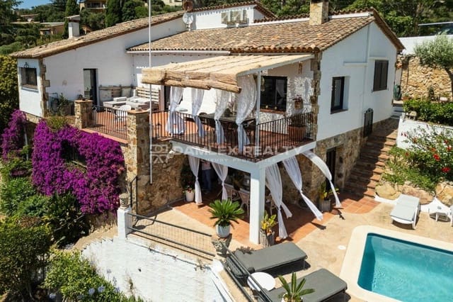 5 chambre Villa/Maison à vendre à Platja d'Aro, Castell-Platja d'Aro avec piscine - 1 000 000 € (Ref: 8412910)