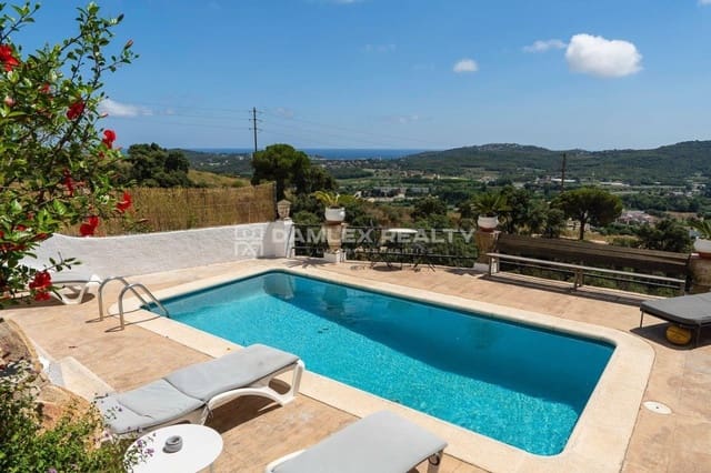 5 chambre Villa/Maison à vendre à Platja d'Aro, Castell-Platja d'Aro avec piscine - 1 000 000 € (Ref: 8412910)