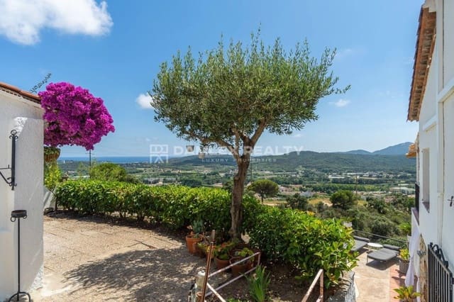 5 chambre Villa/Maison à vendre à Platja d'Aro, Castell-Platja d'Aro avec piscine - 1 000 000 € (Ref: 8412910)