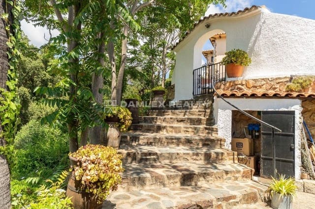 5 chambre Villa/Maison à vendre à Platja d'Aro, Castell-Platja d'Aro avec piscine - 1 000 000 € (Ref: 8412910)