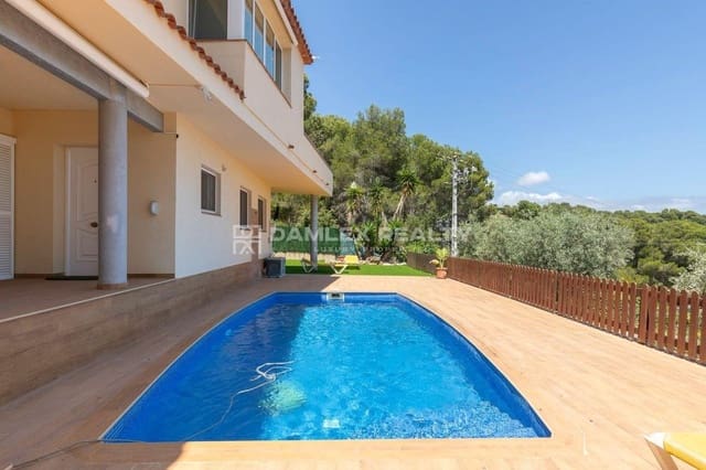 6 slaapkamer Villa te koop in Blanes met zwembad garage - € 955.000 (Ref: 8419010)