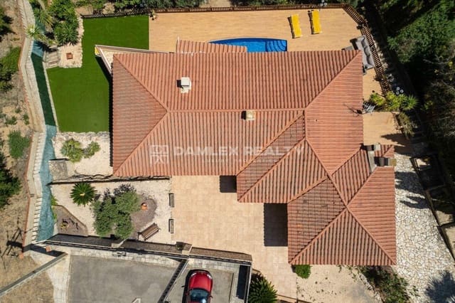6 slaapkamer Villa te koop in Blanes met zwembad garage - € 955.000 (Ref: 8419010)