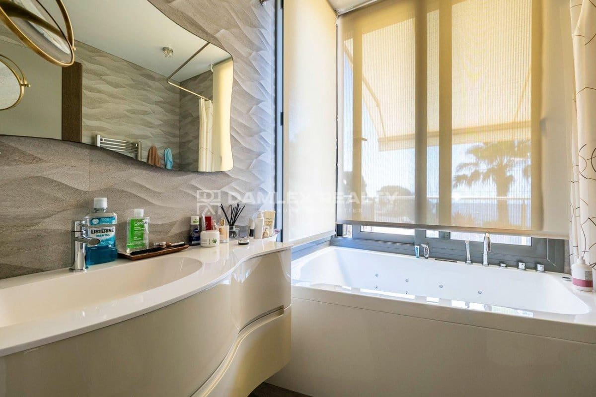 5 slaapkamer Villa te koop in Tossa de Mar met zwembad garage - € 2.500.000 (Ref: 8432195)