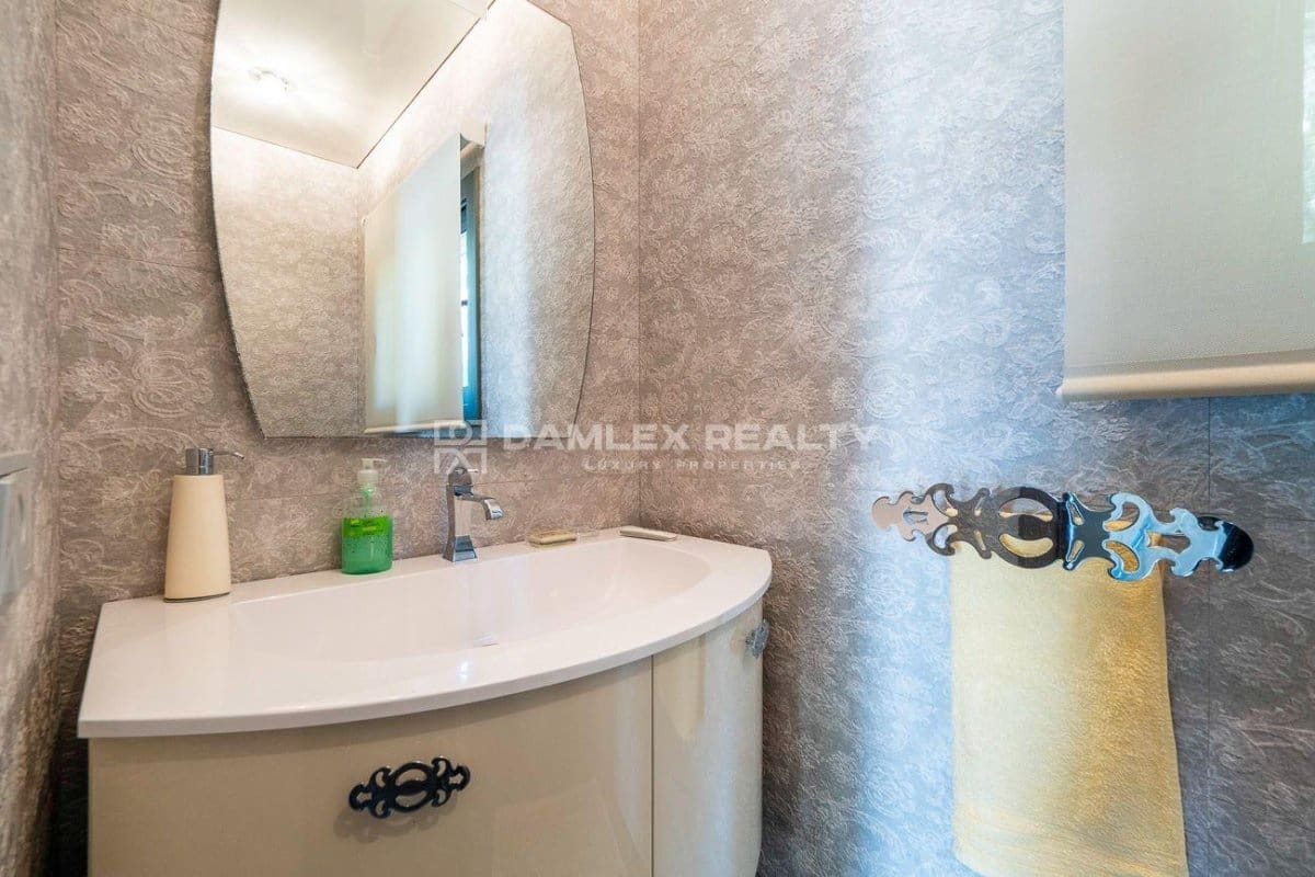 5 slaapkamer Villa te koop in Tossa de Mar met zwembad garage - € 2.500.000 (Ref: 8432195)