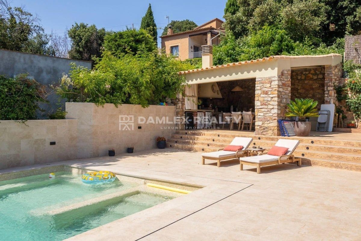5 slaapkamer Villa te koop in Begur met zwembad garage - € 950.000 (Ref: 8433683)