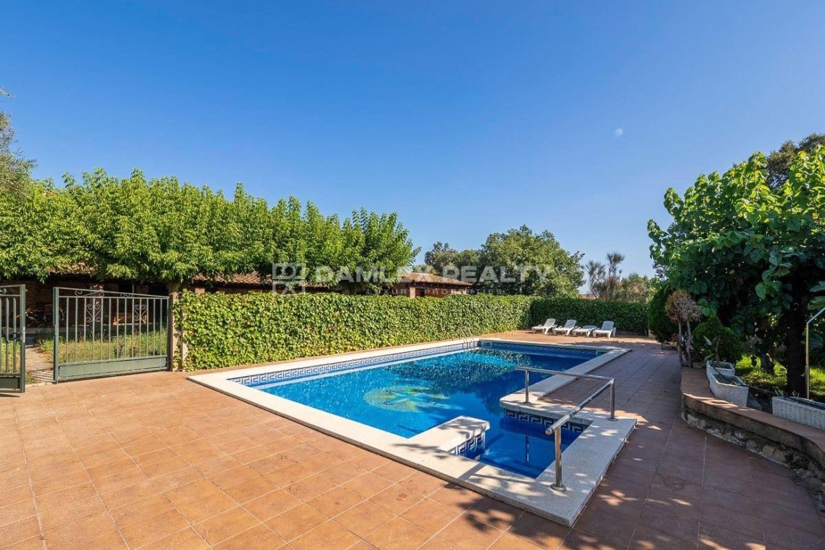 7 soveværelse Villa til salg i Caldes de Malavella med swimmingpool - € 1.200.000 (Ref: 8434830)