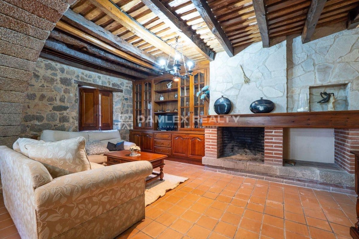 7 soveværelse Villa til salg i Caldes de Malavella med swimmingpool - € 1.200.000 (Ref: 8434830)