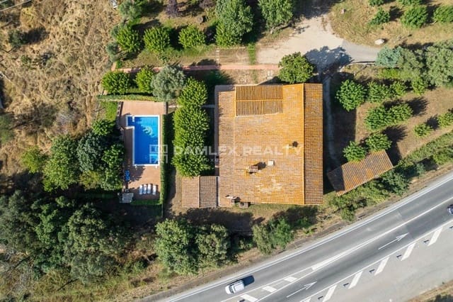 7 slaapkamer Villa te koop in Caldes de Malavella met zwembad - € 1.200.000 (Ref: 8434830)