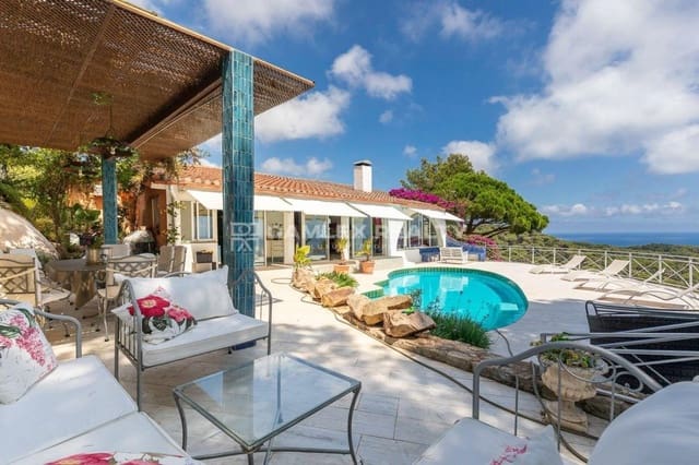 5 slaapkamer Villa te koop in Tossa de Mar met zwembad garage - € 1.690.000 (Ref: 8440032)