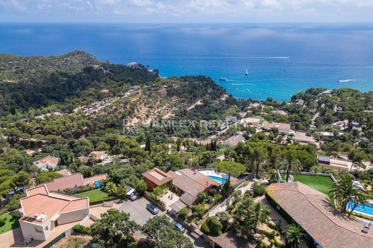 5 soveværelse Villa til salg i Tossa de Mar med swimmingpool garage - € 1.690.000 (Ref: 8440032)
