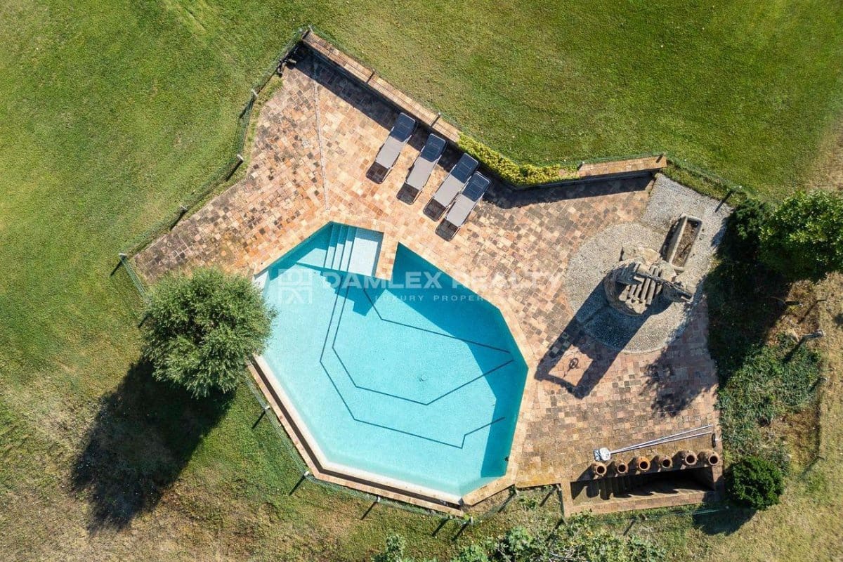 5 bedroom Villa for sale in Caldes de Malavella with pool - € 1,850,000 (Ref: 8444764)