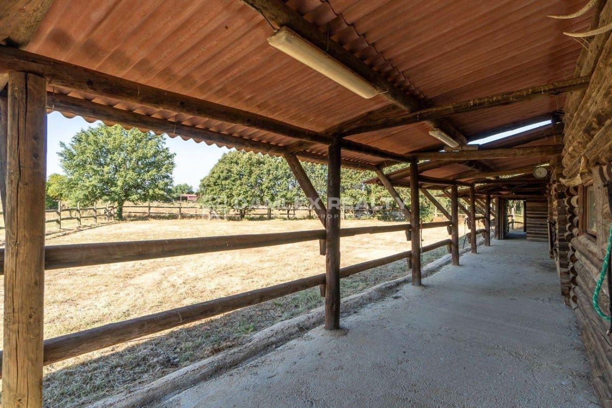 5 bedroom Villa for sale in Caldes de Malavella with pool - € 1,850,000 (Ref: 8444764)