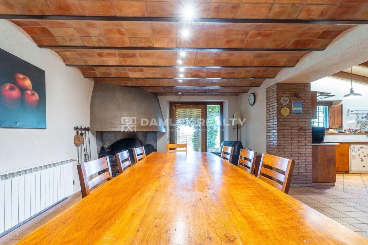 5 bedroom Villa for sale in Caldes de Malavella with pool - € 1,850,000 (Ref: 8444764)