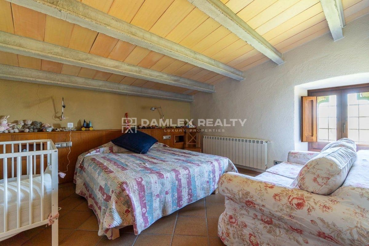5 bedroom Villa for sale in Caldes de Malavella with pool - € 1,850,000 (Ref: 8444764)