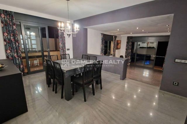 4 chambre Villa/Maison à vendre à Platja d'Aro, Castell-Platja d'Aro avec piscine - 695 000 € (Ref: 8523226)