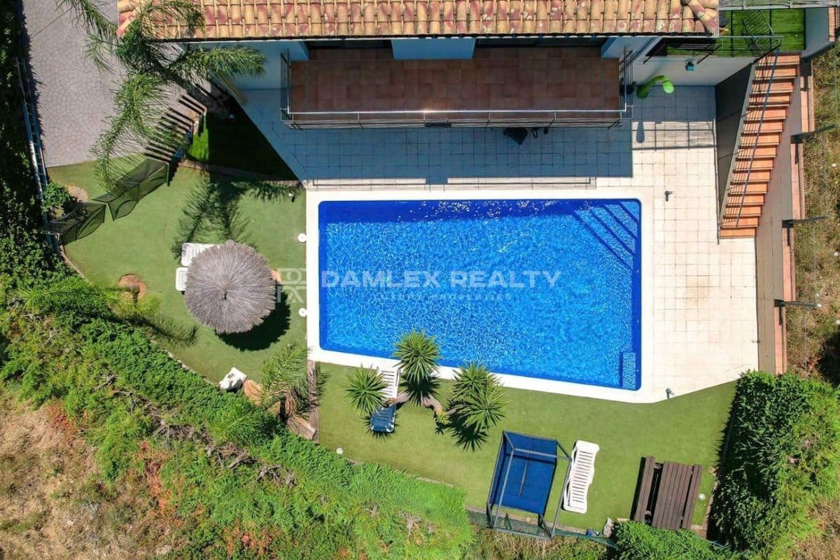4 chambre Villa/Maison à vendre à Platja d'Aro avec piscine - 695 000 € (Ref: 8523226)