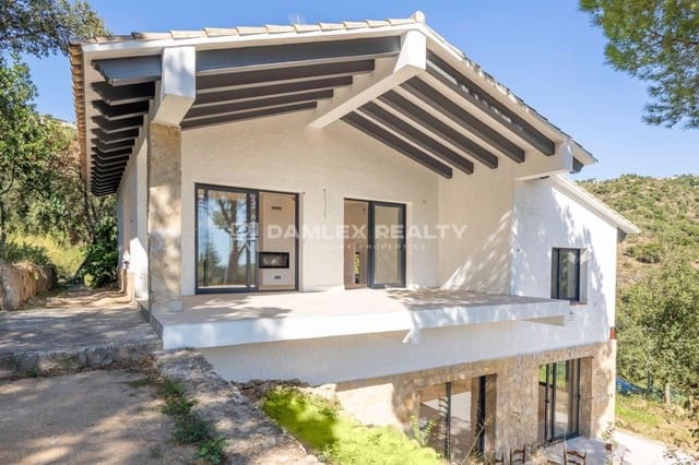 3 bedroom Villa for sale in Platja d'Aro, Castell-Platja d'Aro - € 690,000 (Ref: 8527450)