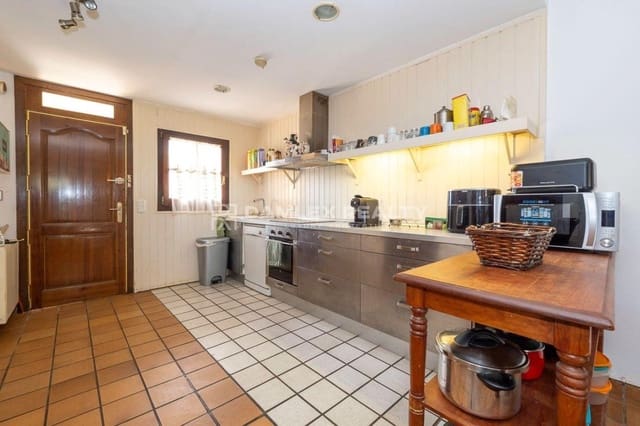 3 chambre Villa/Maison à vendre à Platja d'Aro, Castell-Platja d'Aro - 450 000 € (Ref: 8537942)