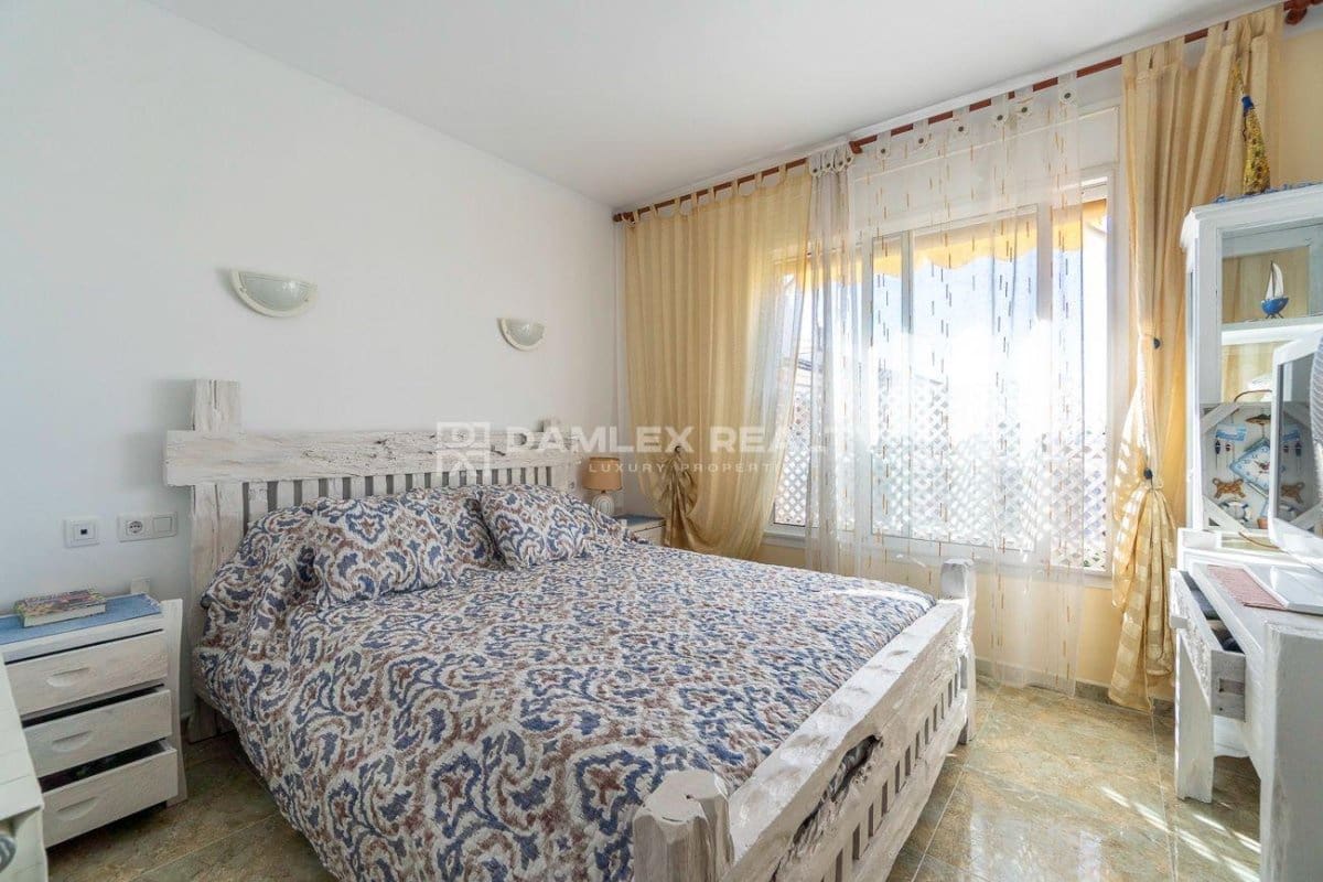 3 chambre Appartement à vendre à Lloret de Mar avec piscine garage - 550 000 € (Ref: 8557580)