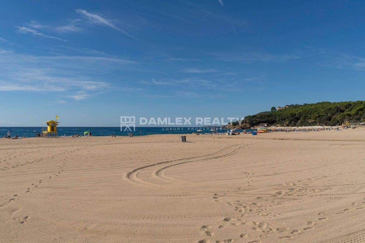 3 chambre Appartement à vendre à Lloret de Mar avec piscine garage - 550 000 € (Ref: 8557580)