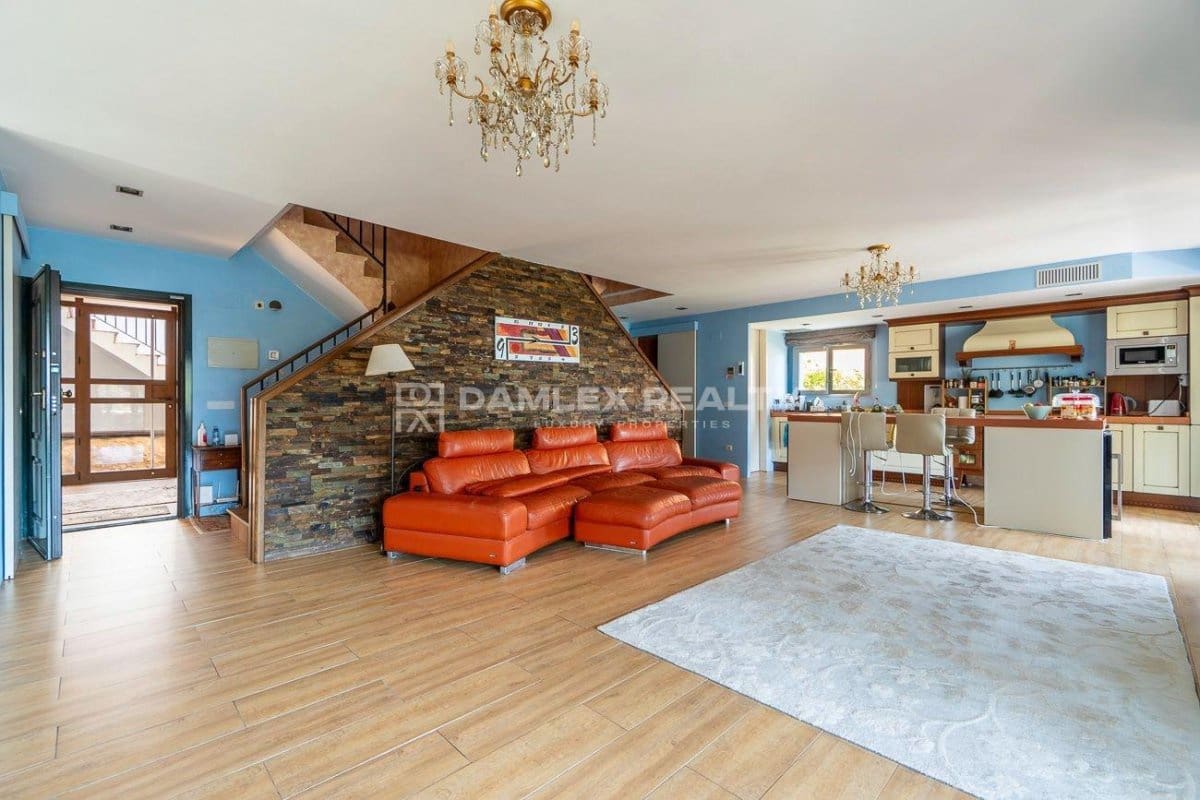 4 soveværelse Villa til salg i Tossa de Mar med swimmingpool garage - € 950.000 (Ref: 8594561)