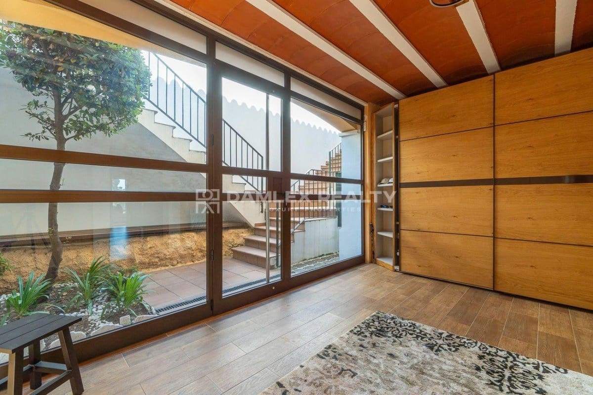 4 soveværelse Villa til salg i Tossa de Mar med swimmingpool garage - € 950.000 (Ref: 8594561)