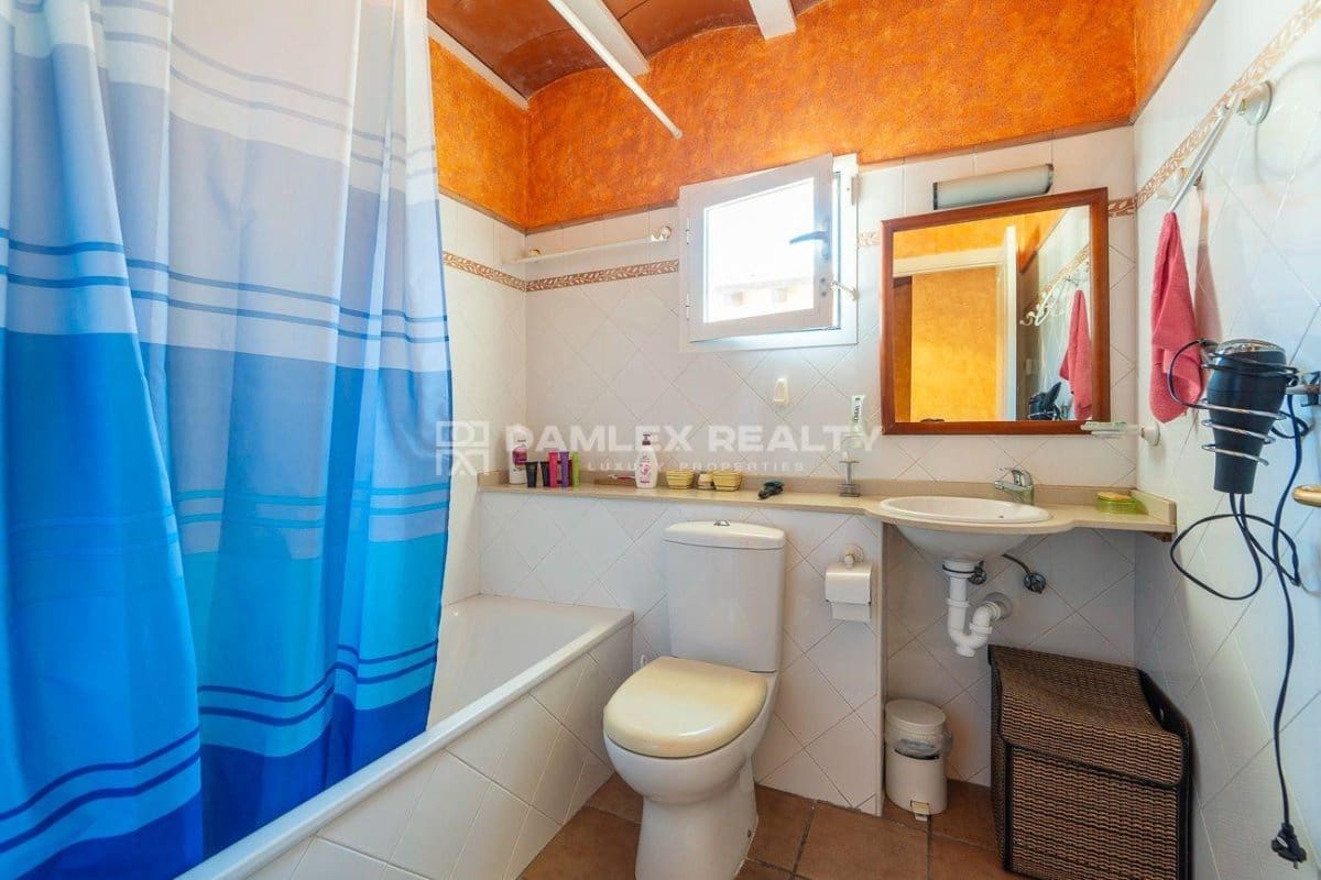 4 soveværelse Villa til salg i Tossa de Mar med swimmingpool garage - € 950.000 (Ref: 8594561)