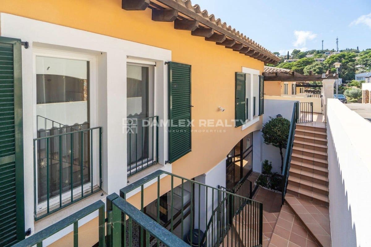 4 soveværelse Villa til salg i Tossa de Mar med swimmingpool garage - € 950.000 (Ref: 8594561)