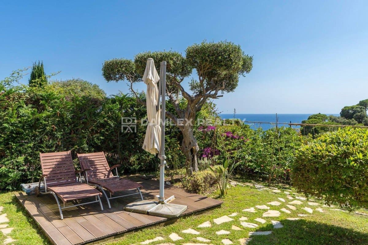 4 soveværelse Villa til salg i Tossa de Mar med swimmingpool garage - € 950.000 (Ref: 8594561)
