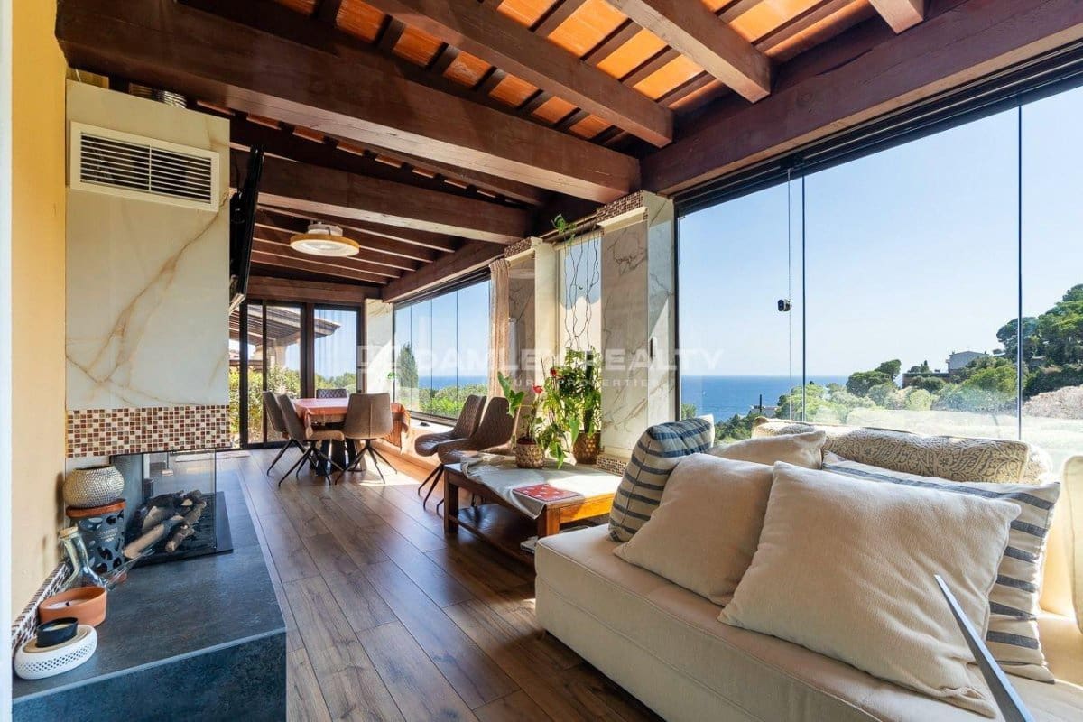 4 soveværelse Villa til salg i Tossa de Mar med swimmingpool garage - € 950.000 (Ref: 8594561)