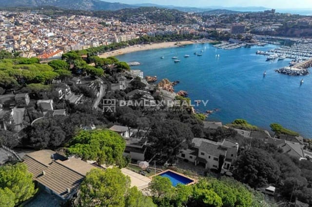 4 slaapkamer Villa te koop in Sant Feliu de Guíxols met zwembad - € 1.750.000 (Ref: 8677385)