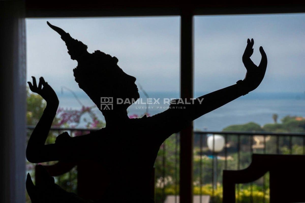 4 sypialnia Willa na sprzedaż w Blanes z basenem garażem - 1 650 000 € (Ref: 8677386)