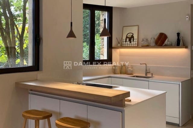 Chalet de 5 habitaciones en Begur en venta con piscina garaje - 2.550.000 € (Ref: 8677921)