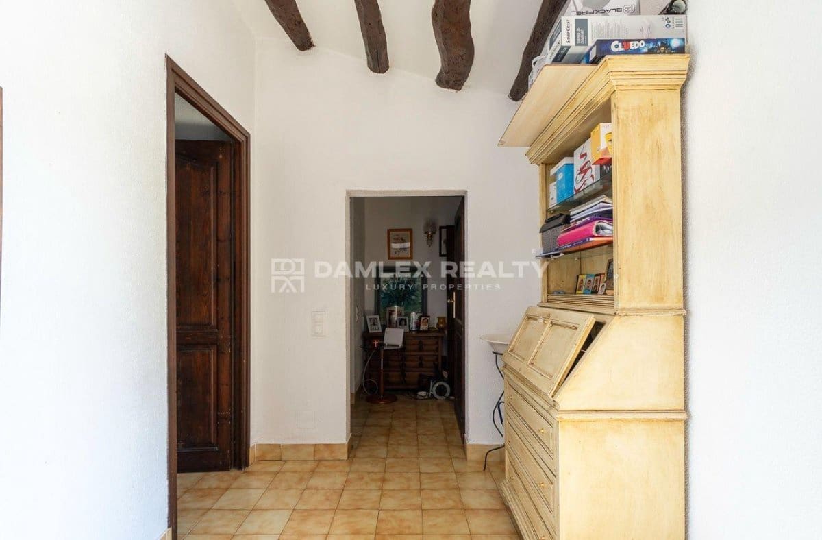 5 slaapkamer Villa te koop in Santa Cristina d'Aro met zwembad - € 950.000 (Ref: 8678274)