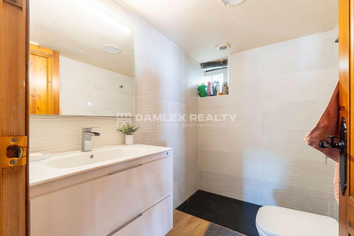 5 slaapkamer Villa te koop in Santa Cristina d'Aro met zwembad - € 950.000 (Ref: 8678274)