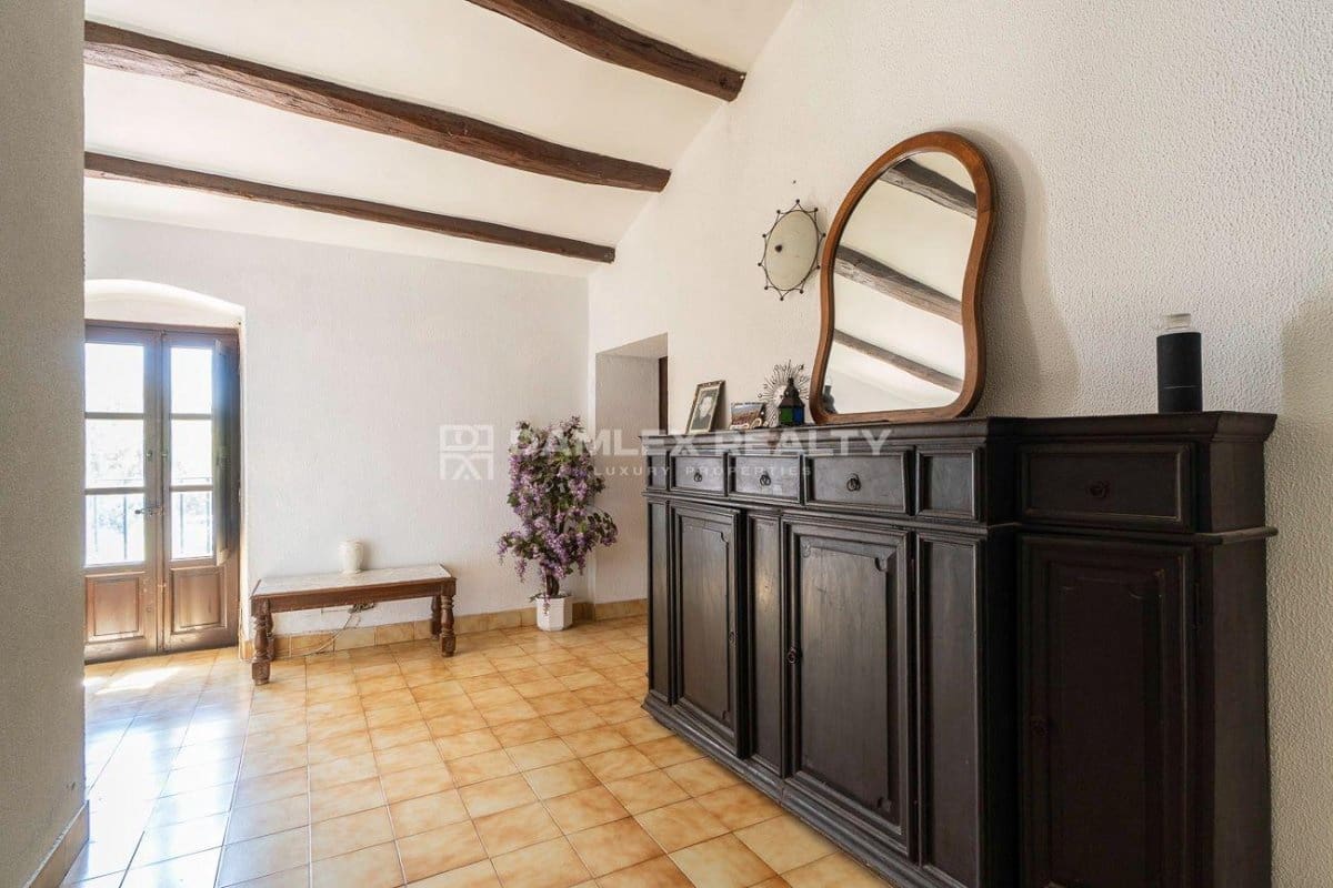 5 slaapkamer Villa te koop in Santa Cristina d'Aro met zwembad - € 950.000 (Ref: 8678274)
